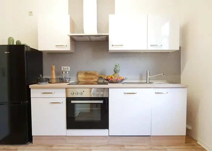 Euphoras - Ausgestattete Mit 105 Qm Und 3 Schlafzimmern Appartement *